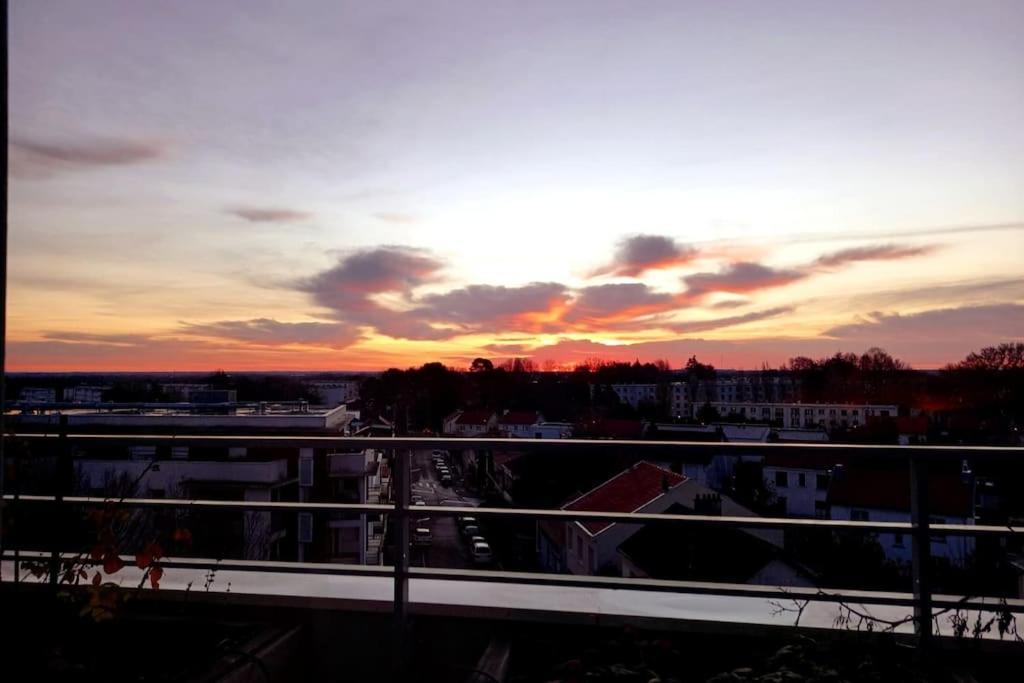 Le Nid : Rooftop Moderne Surplombant La Ville Nantes Kültér fotó